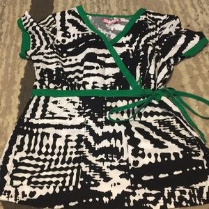 Koi Small Scrub Top